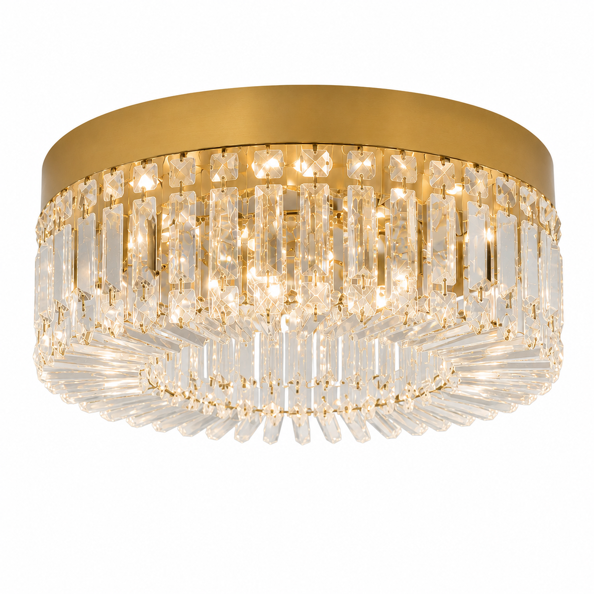 Plafonnier cristal LED doré fixé au plafond d'un salon moderne